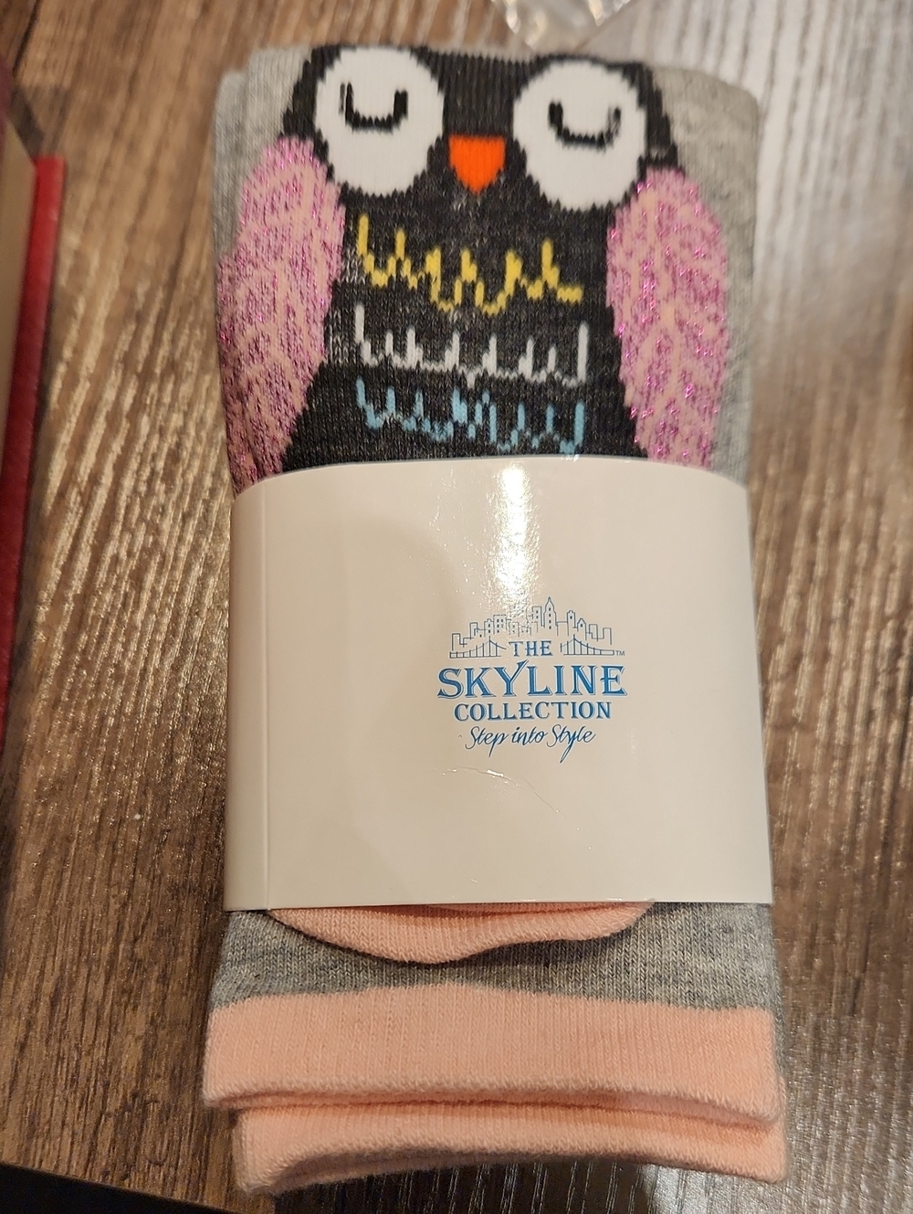 NWT The Skyline Collection Women’s Gray & Pink Owl Crew Socks 4 Pair